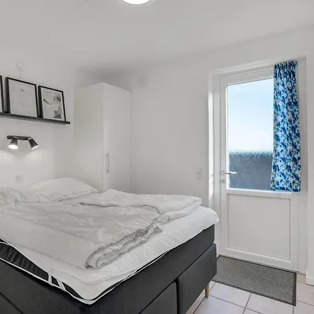 Awesome Home In Hvide Sande With Sauna Σπίτι διακοπών Bjerregård
