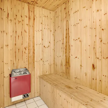 Σπίτι διακοπών Awesome Home In Hvide Sande With Sauna *