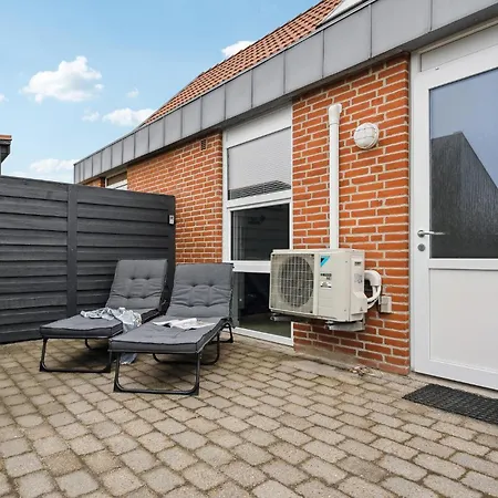 Awesome Home In Hvide Sande With Sauna *