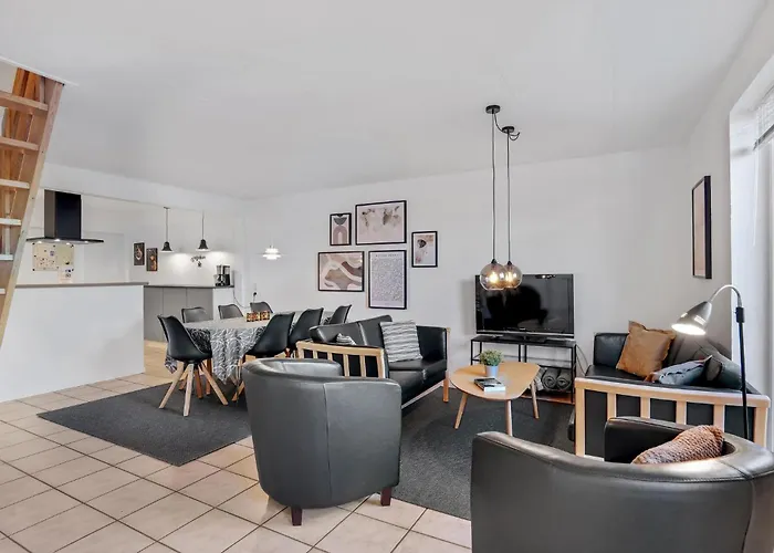 Arvidvej Iv Denmark * Bjerregård