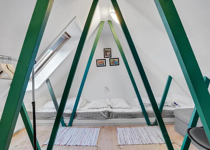 Arvidvej Iv Denmark * Bjerregård